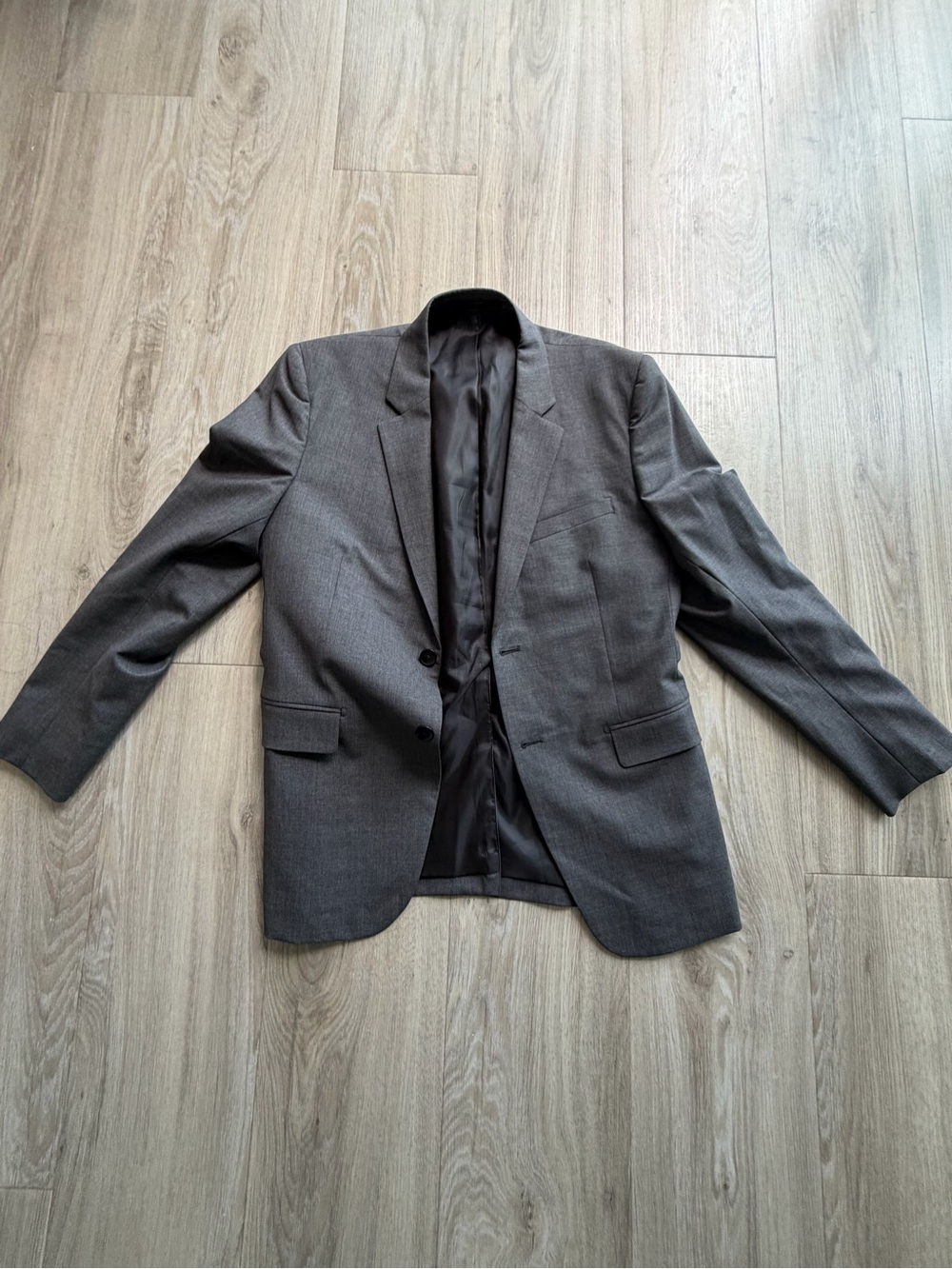 Theory Men's Classic Gray Blazer - Versatile Tailored Jacket